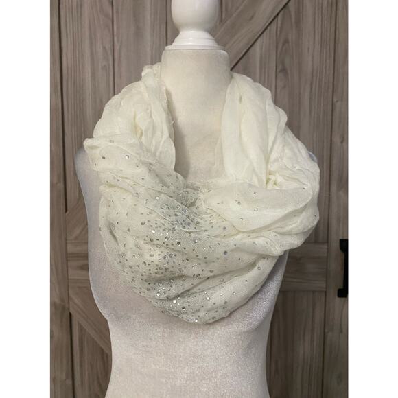 Steve Madden Accessories - Steve madden cream with rhinestone infinity scarf